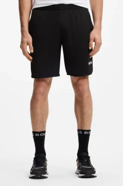 Active Schnell trocknende Shorts aus Stretch-Gewebe mit Taschen