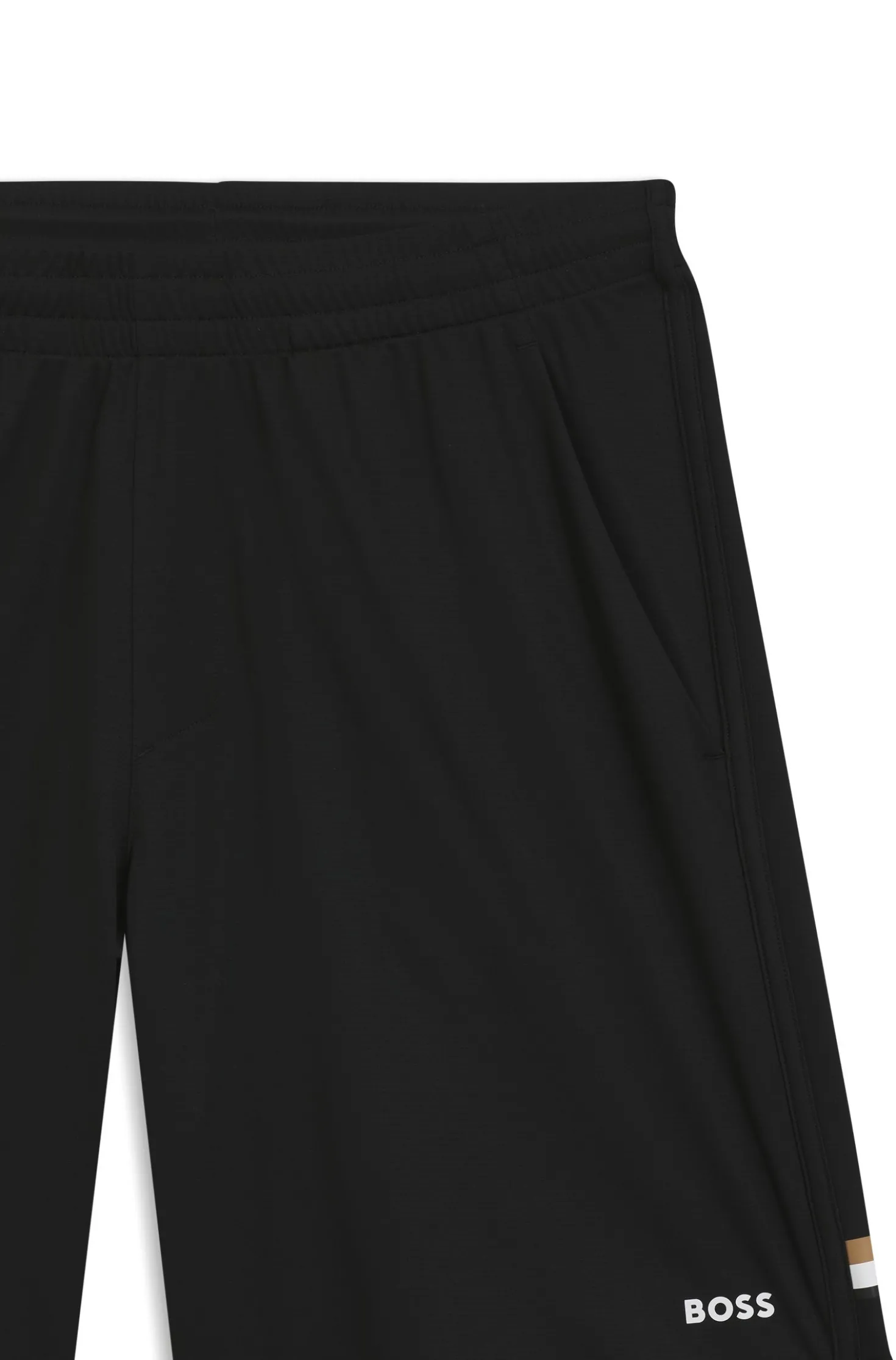 Active Shorts aus Stretch-Gewebe mit Taschen aus Mesh