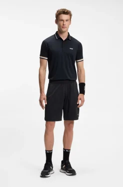 Active Shorts aus Stretch-Gewebe mit Taschen aus Mesh