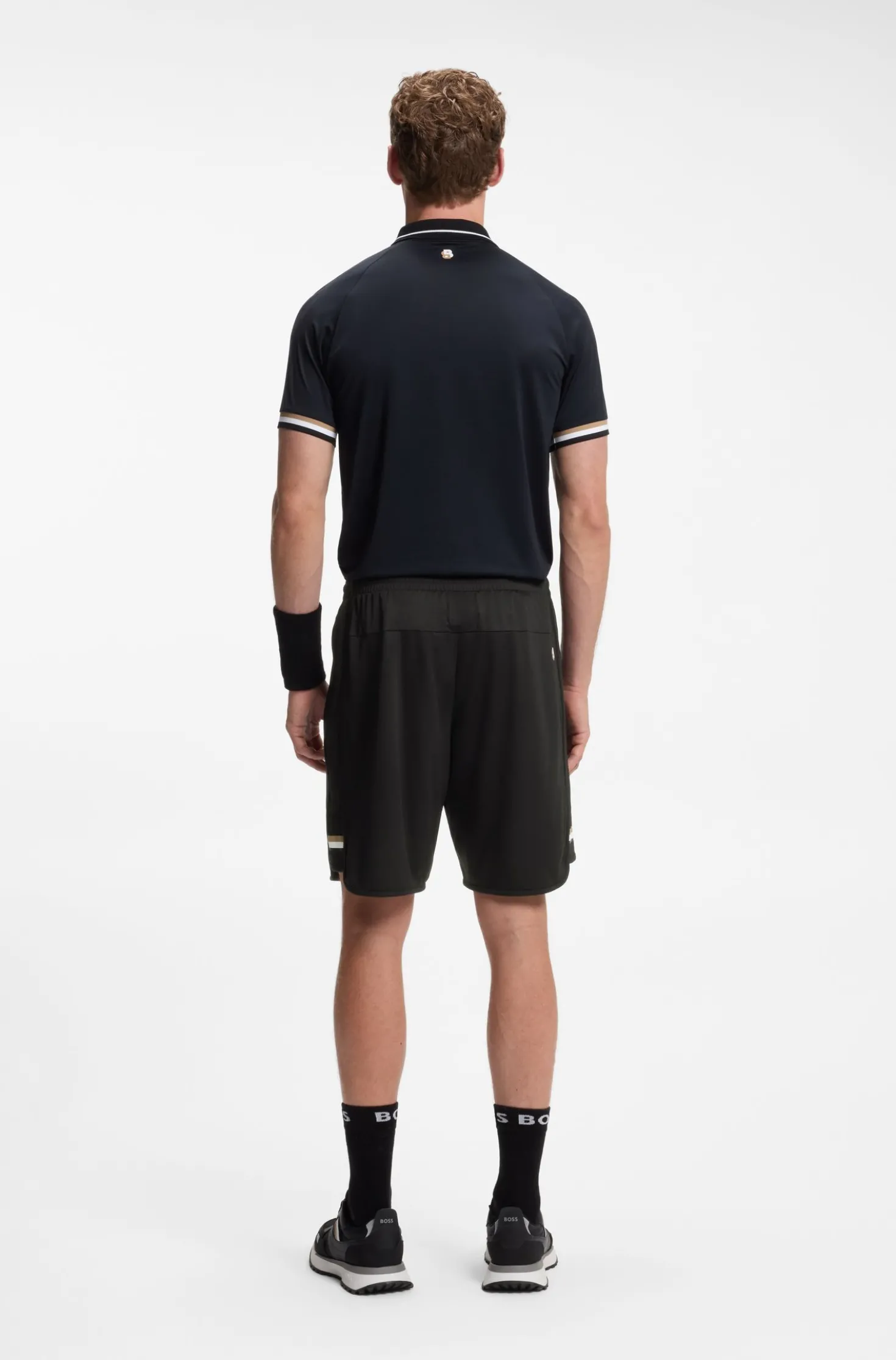 Active Shorts aus Stretch-Gewebe mit Taschen aus Mesh
