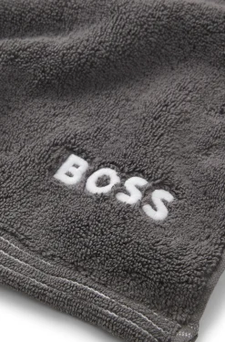 Badematte aus Baumwolle mit kontrastfarbener Logo-Stickerei