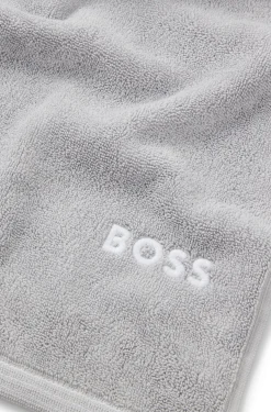 Badetuch aus Baumwolle mit kontrastfarbener Logo-Stickerei