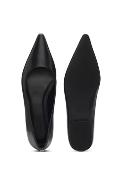 Ballerinas aus Leder mit spitzer Kappe