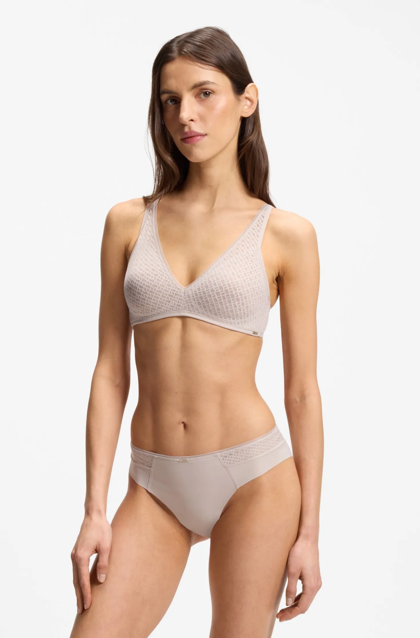 Bralette aus super softer Spitze mit goldener Plakette