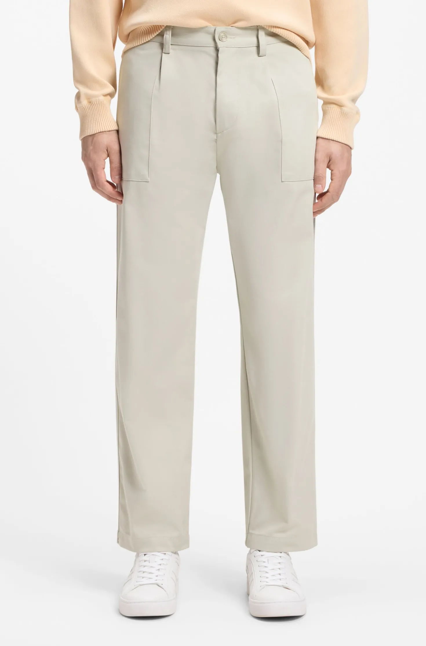Chino aus Baumwoll-Mix mit Bundfalte und aufgesetzter Tasche