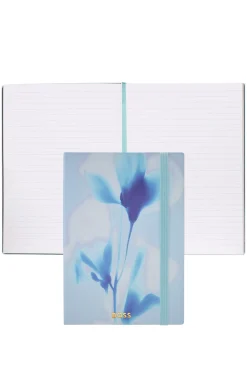 DIN-A5-Notizbuch mit blauem Floral-Print und Folien-Logo