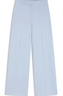 Hose aus Stretch-Gewebe mit weitem Beinverlauf