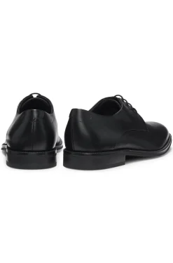 Leder-Derbys mit Zehenkappe