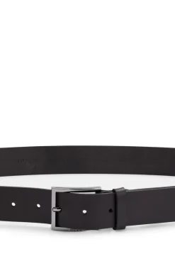 Ledergürtel mit Logo-Gravur auf der Schließe
