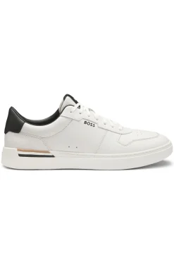 Ledersneakers mit kontrastfarbenen Logos