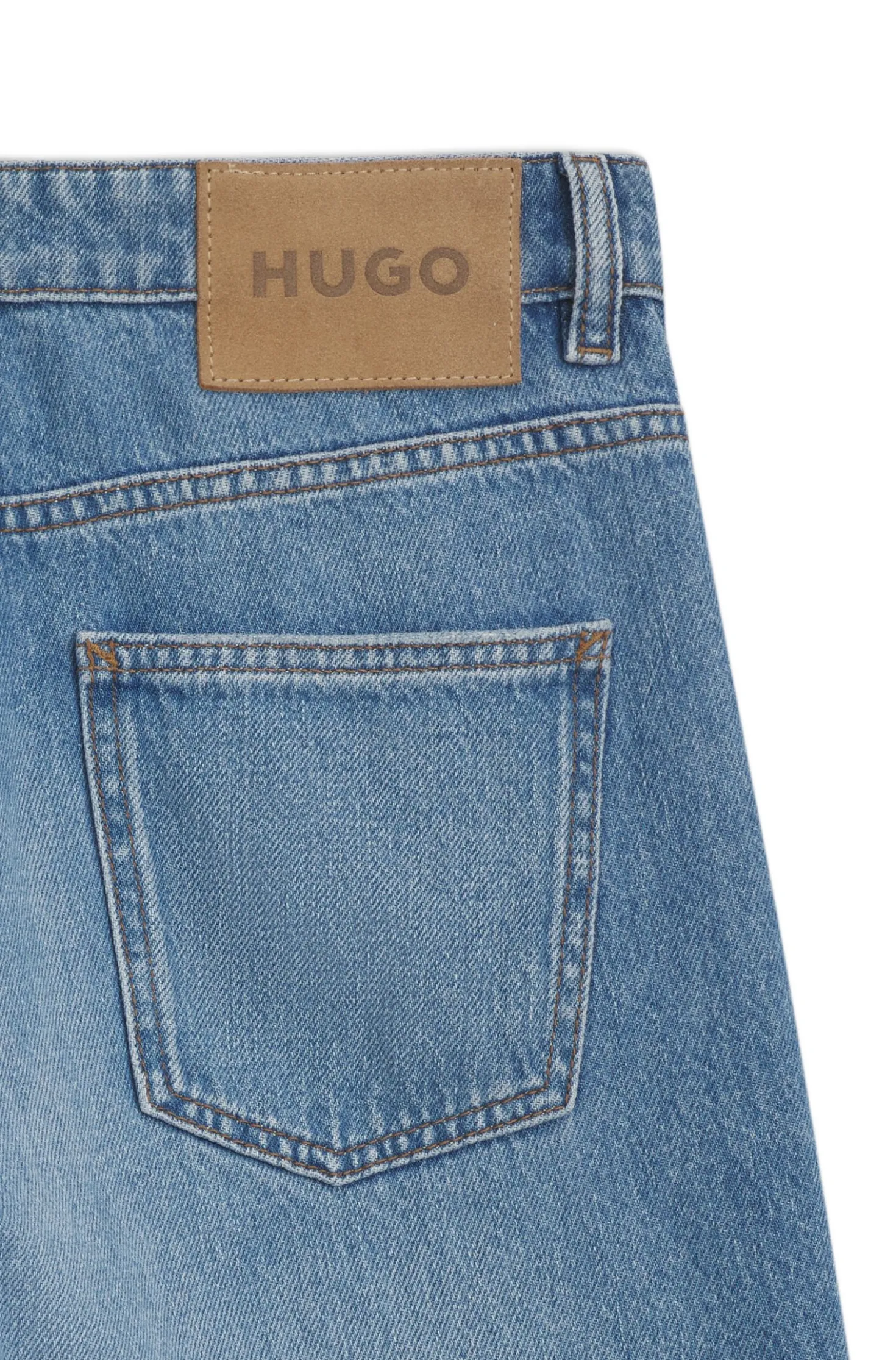 Loose-Fit Jeans mit weitem Bein und Charm-Akzenten
