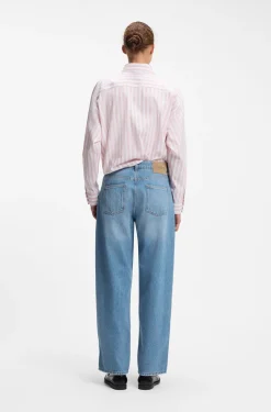 Loose-Fit Jeans mit weitem Bein und Charm-Akzenten