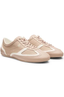 Lowtop Sneakers aus Leder und Veloursleder