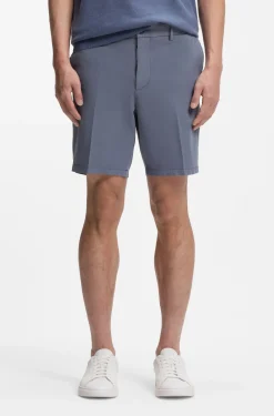 Modern-Fit Shorts aus Stretch-Baumwolle