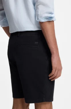 Modern-Fit Shorts aus Stretch-Baumwolle