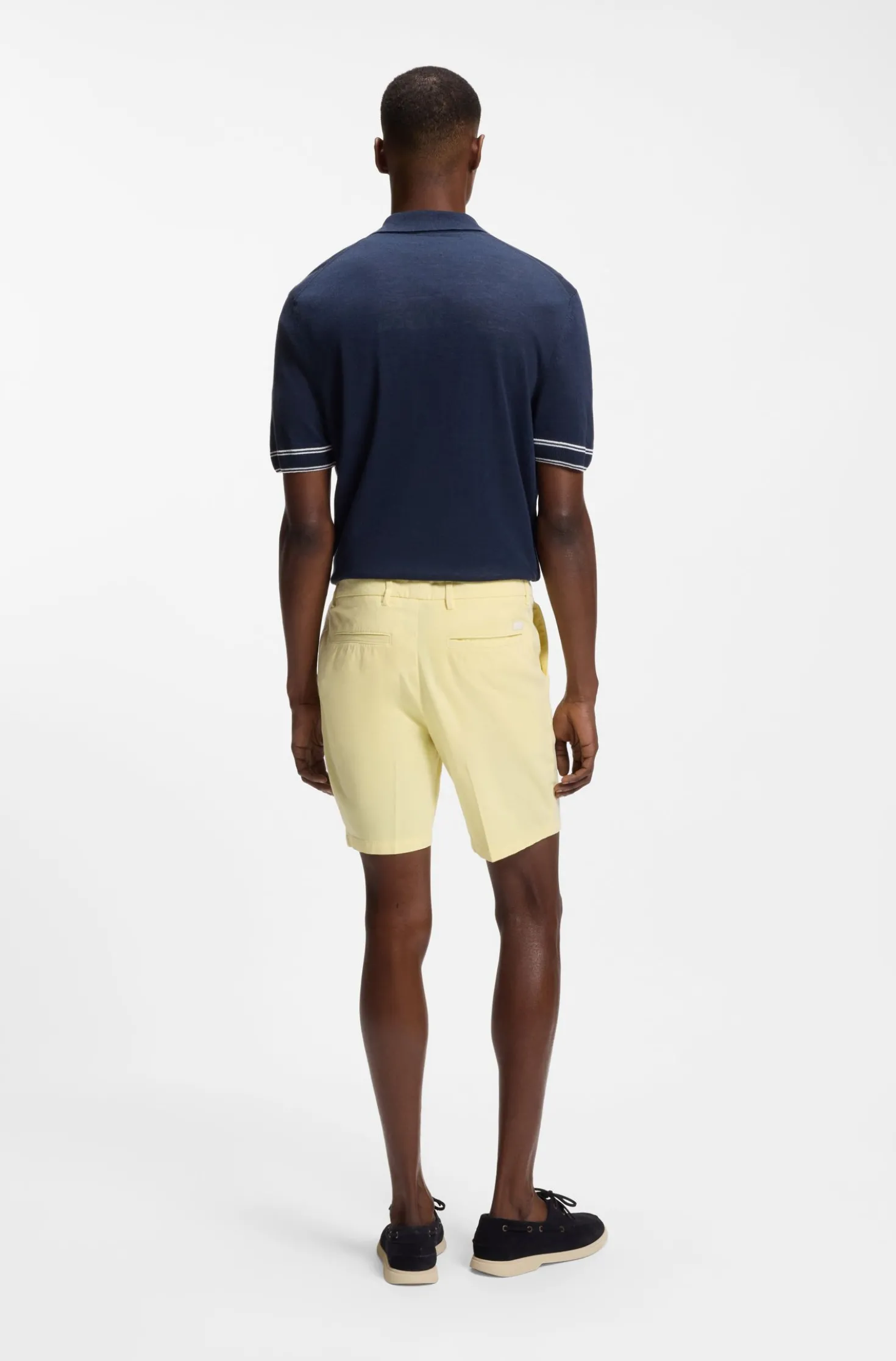 Modern-Fit Shorts aus Stretch-Baumwolle