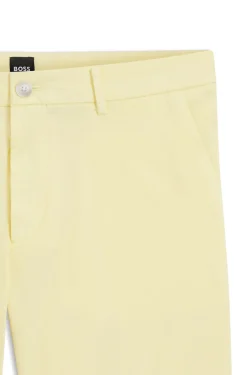 Modern-Fit Shorts aus Stretch-Baumwolle