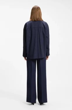 Regular-Fit Bluse aus Baumwoll-Popeline mit Nadelstreifen