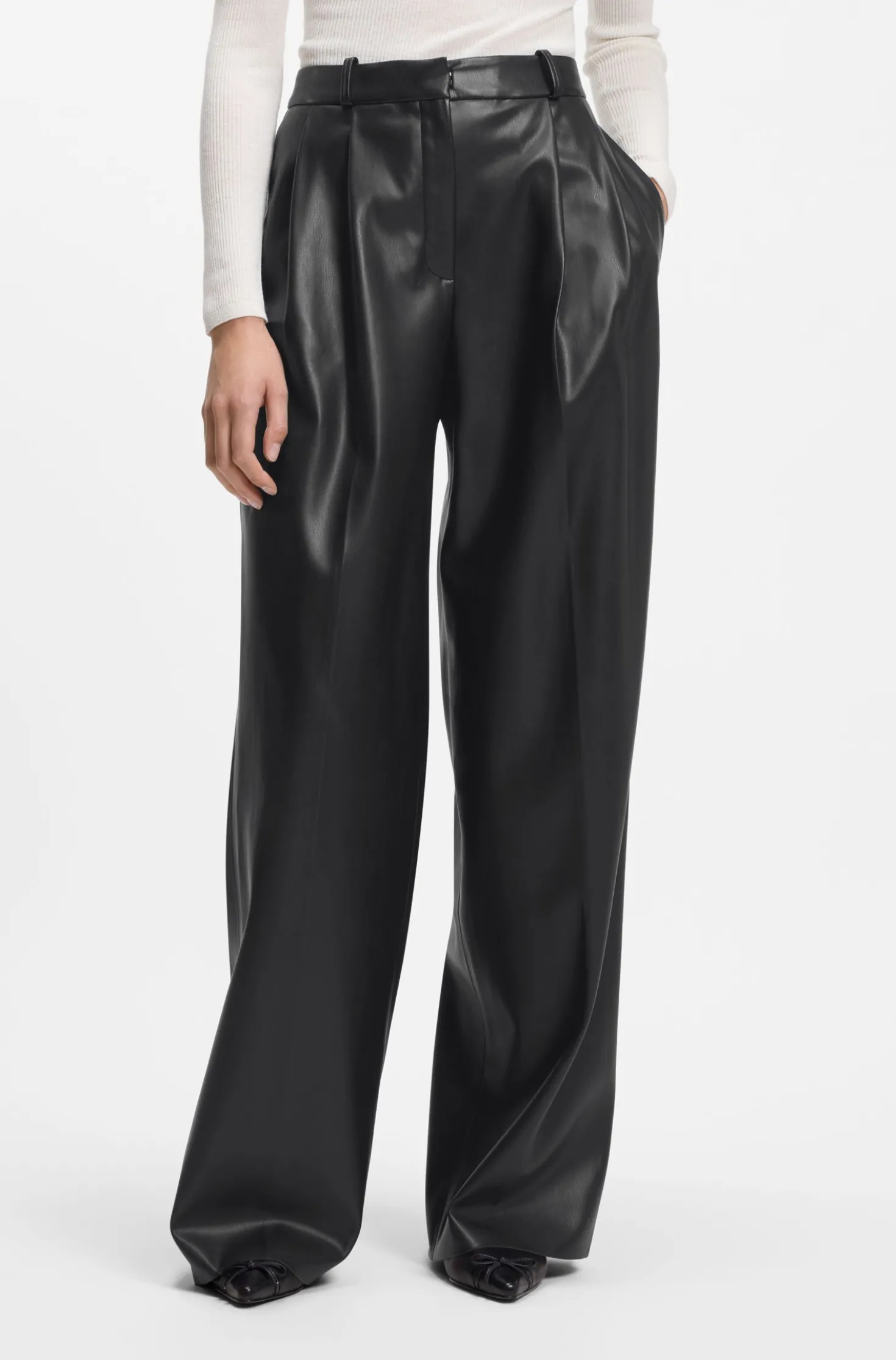 Regular-Fit Hose aus Kunstleder
