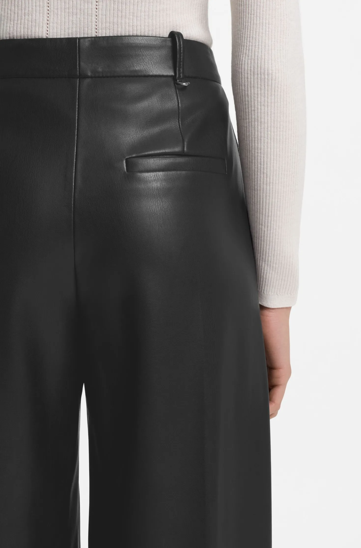 Regular-Fit Hose aus Kunstleder