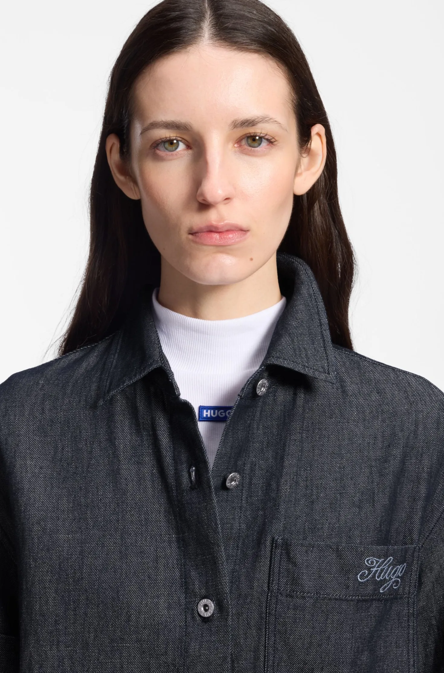 Relaxed-Fit Bluse aus leichtem Denim in Cropped-Länge