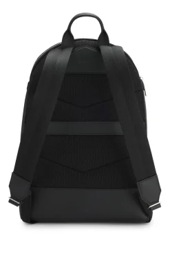 Rucksack aus genarbtem italienischem Leder mit geprägtem Logo