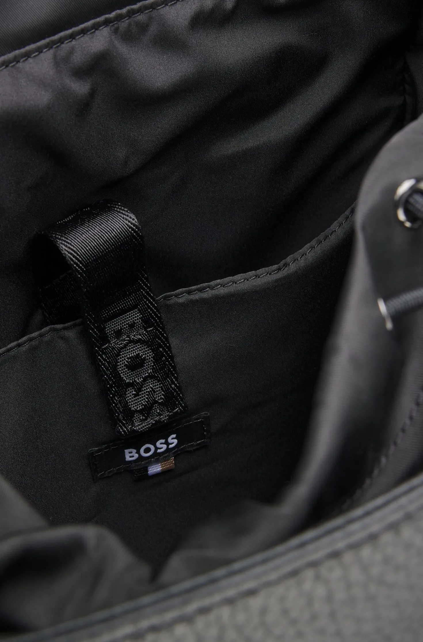 Rucksack aus italienischem Leder mit Double-B-Monogramm