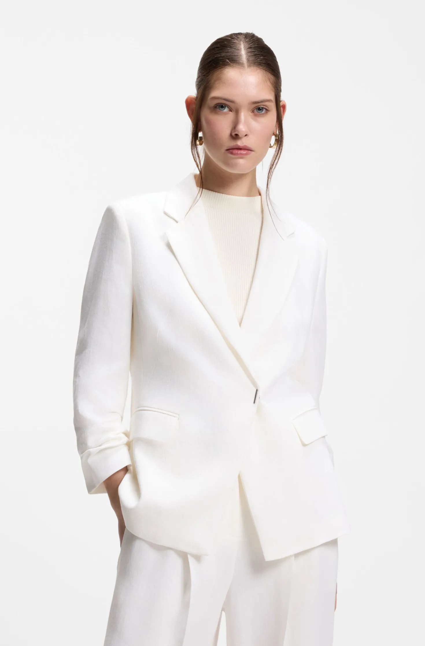 Slim-Fit Blazer aus Leinen-Mix