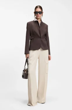 Slim-Fit Blazer mit schrägen Abnähern