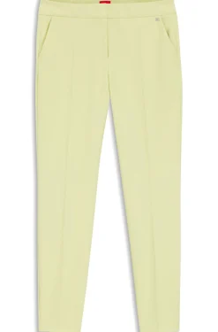 Slim-Fit Hose aus Stretch-Gewebe mit Logo-Niete