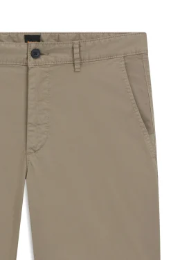 Slim-Fit Shorts aus elastischem Baumwoll-Twill
