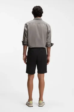 Slim-Fit Shorts aus elastischem Baumwoll-Twill