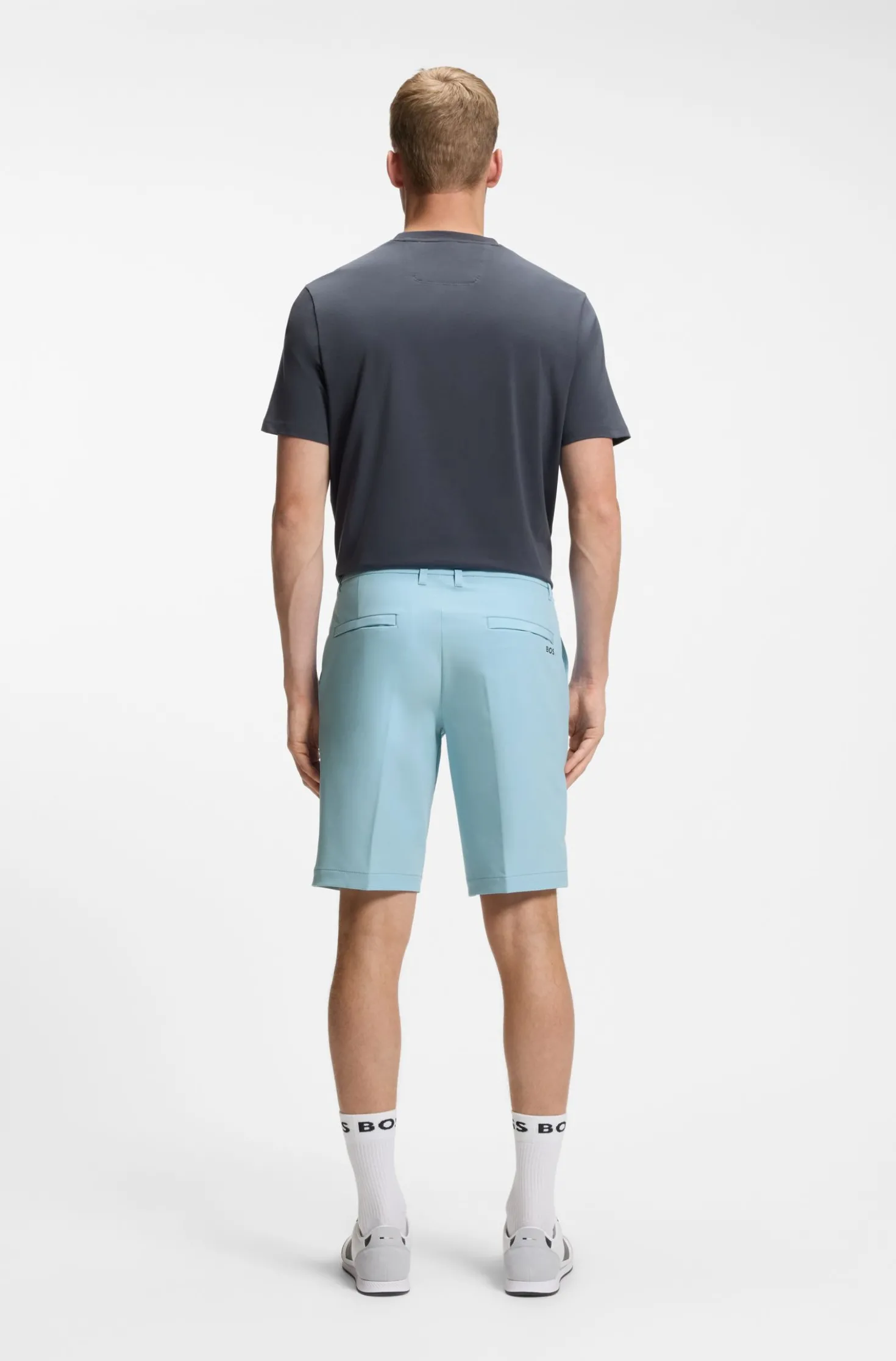 Slim-Fit Shorts aus wasserabweisendem Stretch-Gewebe