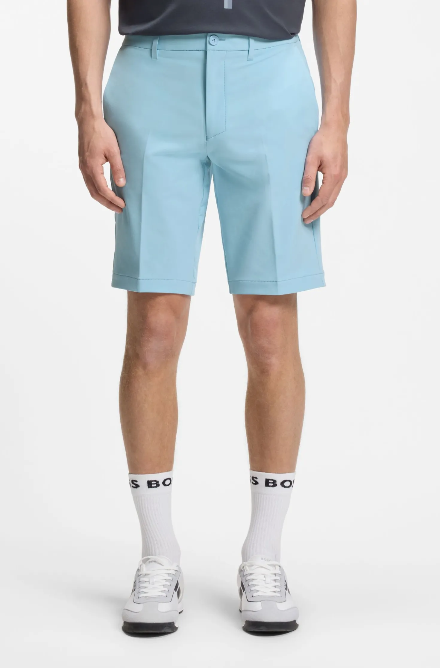 Slim-Fit Shorts aus wasserabweisendem Stretch-Gewebe