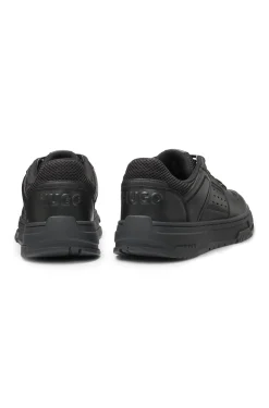 Sneakers aus Kunstleder mit Mesh-Details