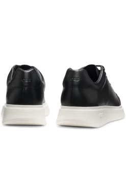 Sneakers aus Leder mit Gummisohlen