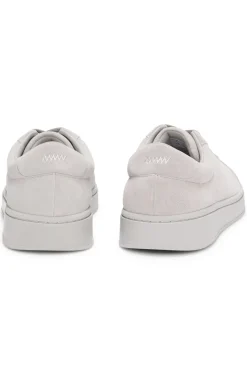 Sneakers aus Veloursleder mit goldfarbenem Folien-Logo