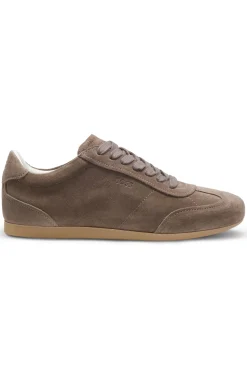 Sneakers aus Veloursleder mit Logo-Details