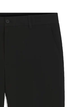 Tapered-Fit Hose aus Stretch-Baumwolle mit Seersucker-Struktur