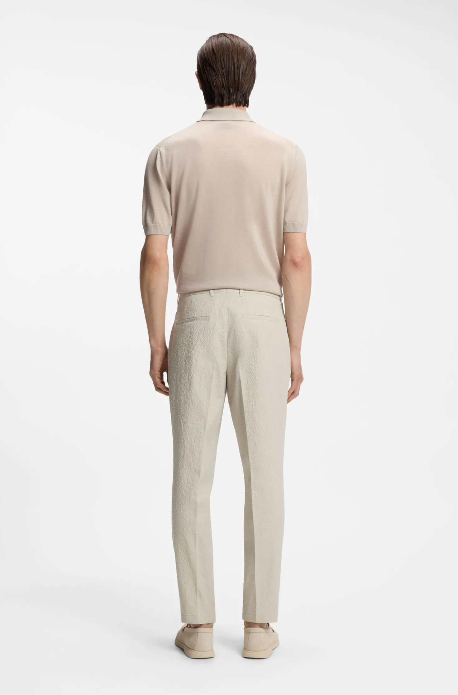 Tapered-Fit Hose aus Stretch-Baumwolle mit Seersucker-Struktur