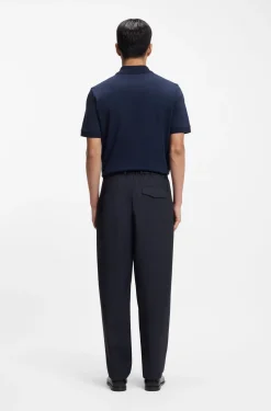 Tapered-Fit Hose aus waschmaschinenfestem Performance-Stretch-Gewebe