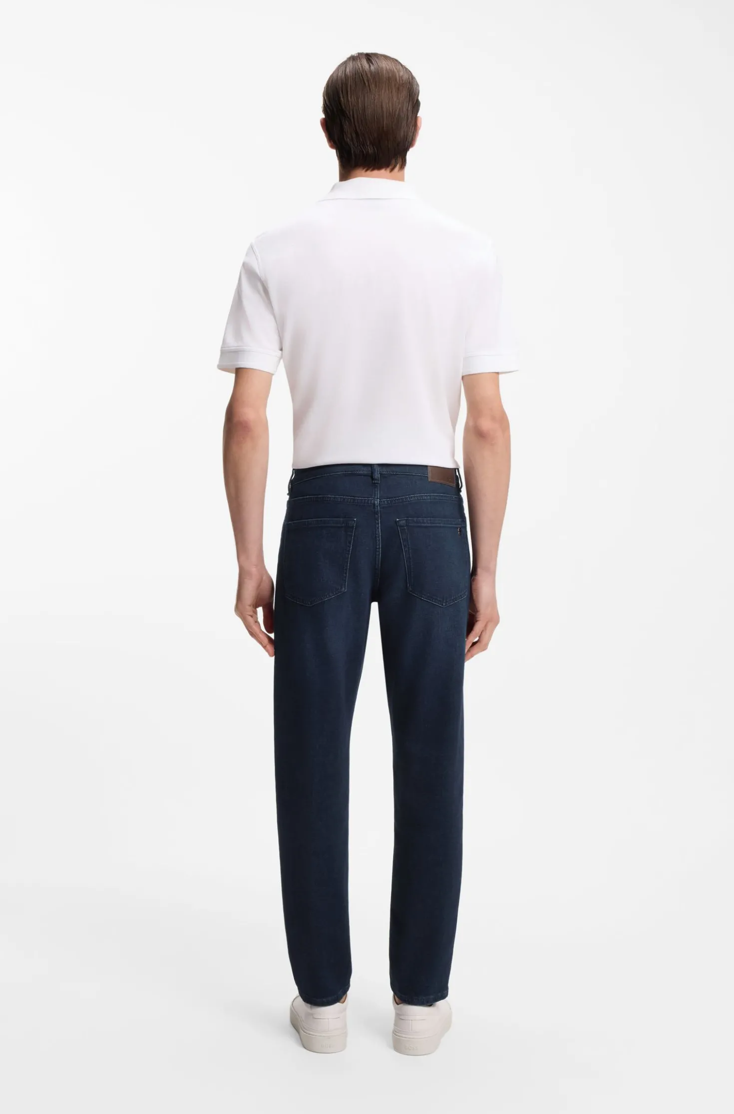 Tapered-Fit Jeans aus reinblauem Stretch-Denim