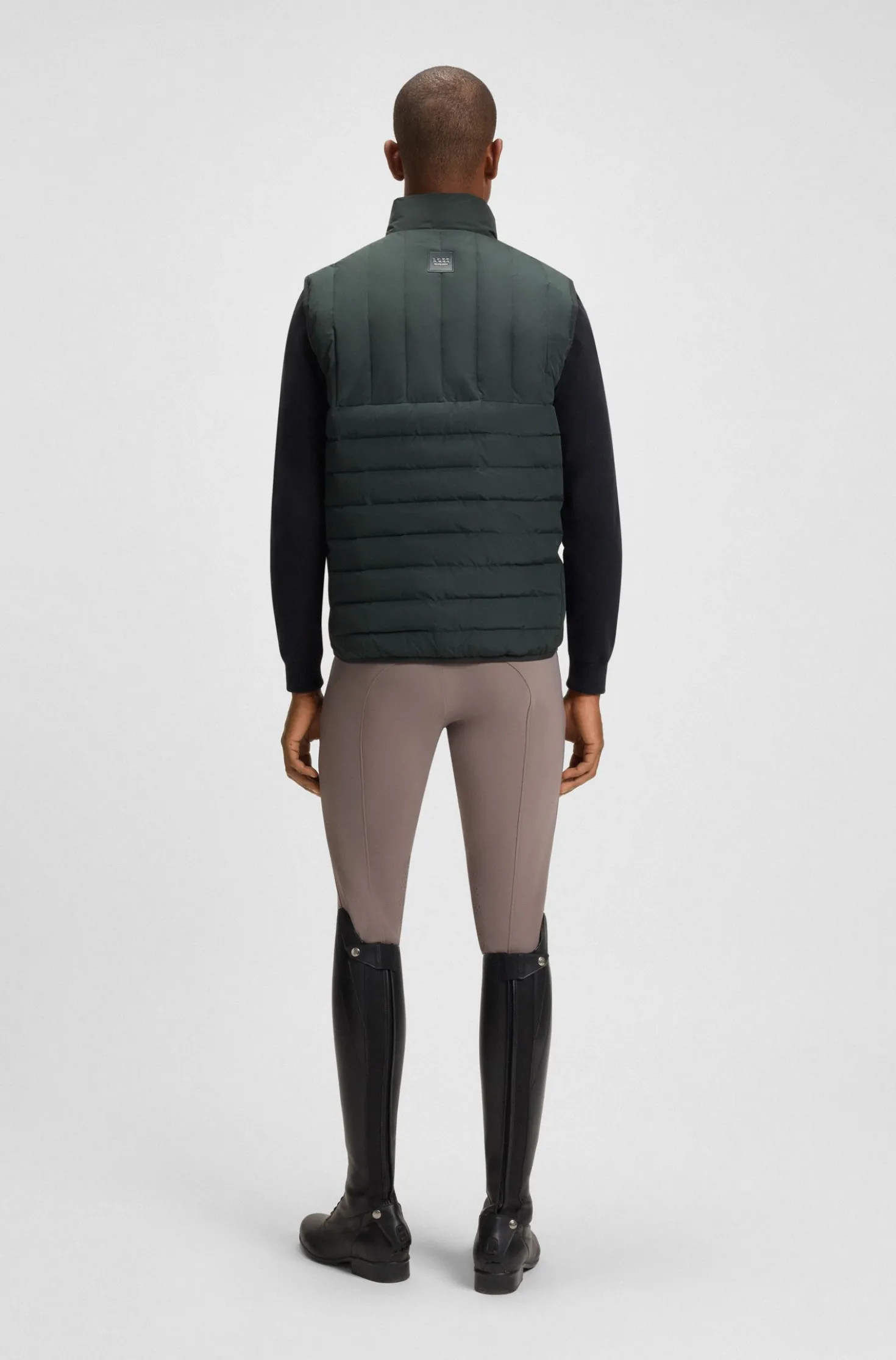 Wasserdichte Reitsport-Weste mit vertikalem Logo-Print