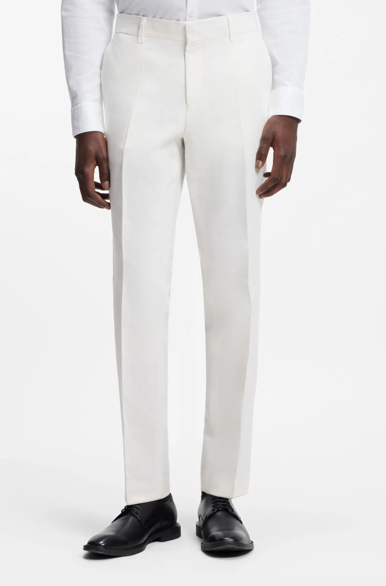 Zweiteiliger Slim-Fit Anzug aus Baumwolle und Leinen